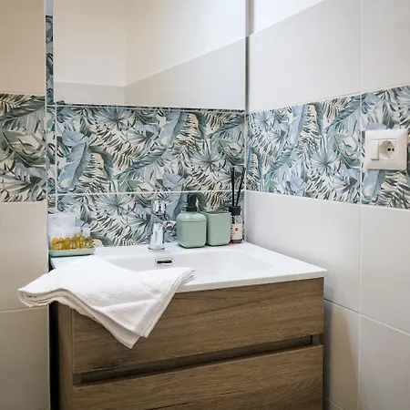 Marconi Apartament *